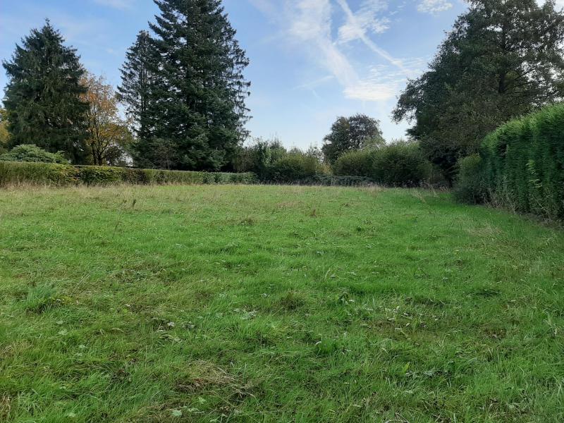 Beau terrain à bâtir dans un emplacement exceptionnel à Eupen située à 4700 Eupen 